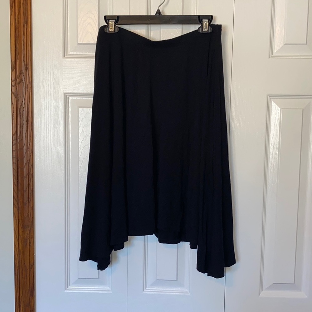 Uneven Hem Black Skirt 🖤